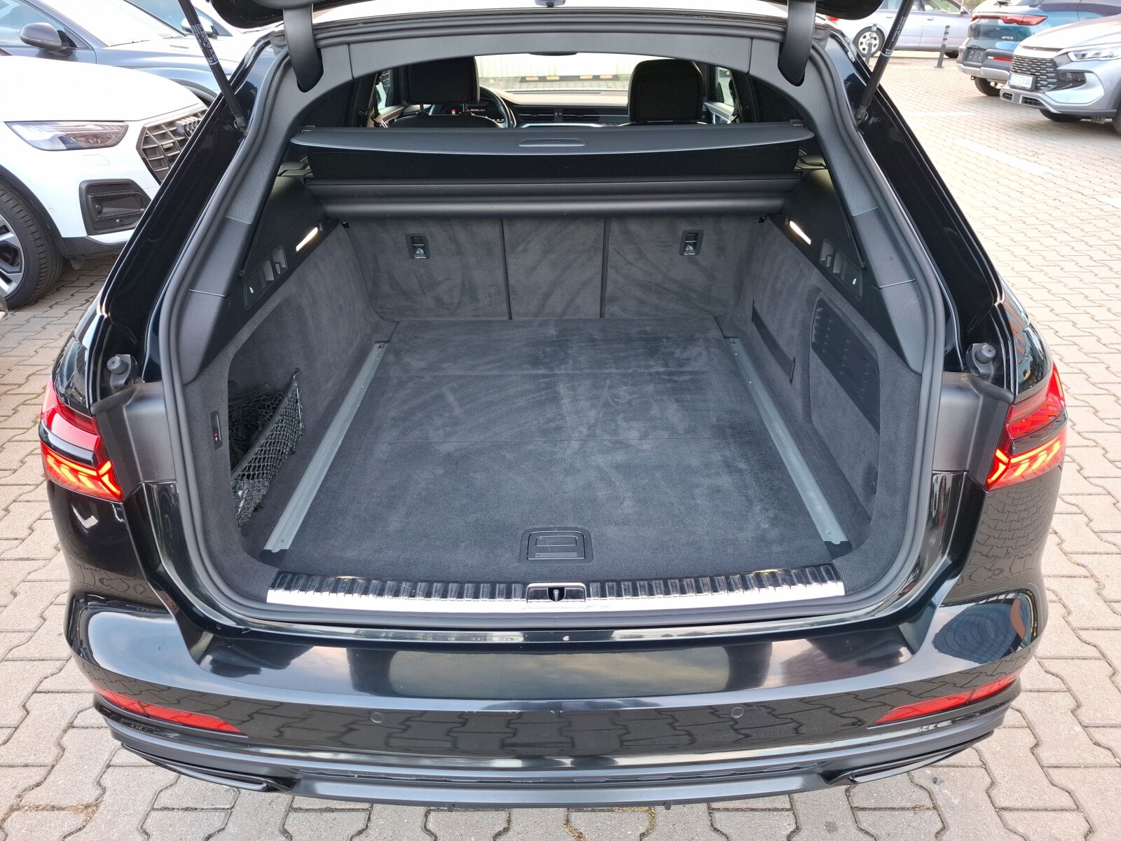 Audi A6 Avant - zdjęcie 15