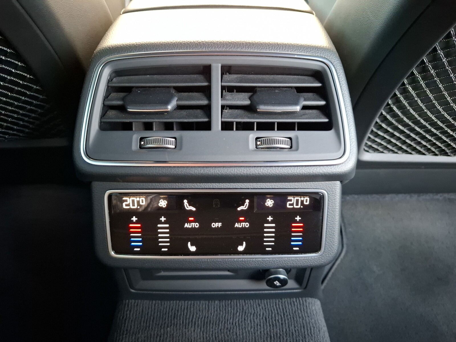 Audi A6 Avant - zdjęcie 20