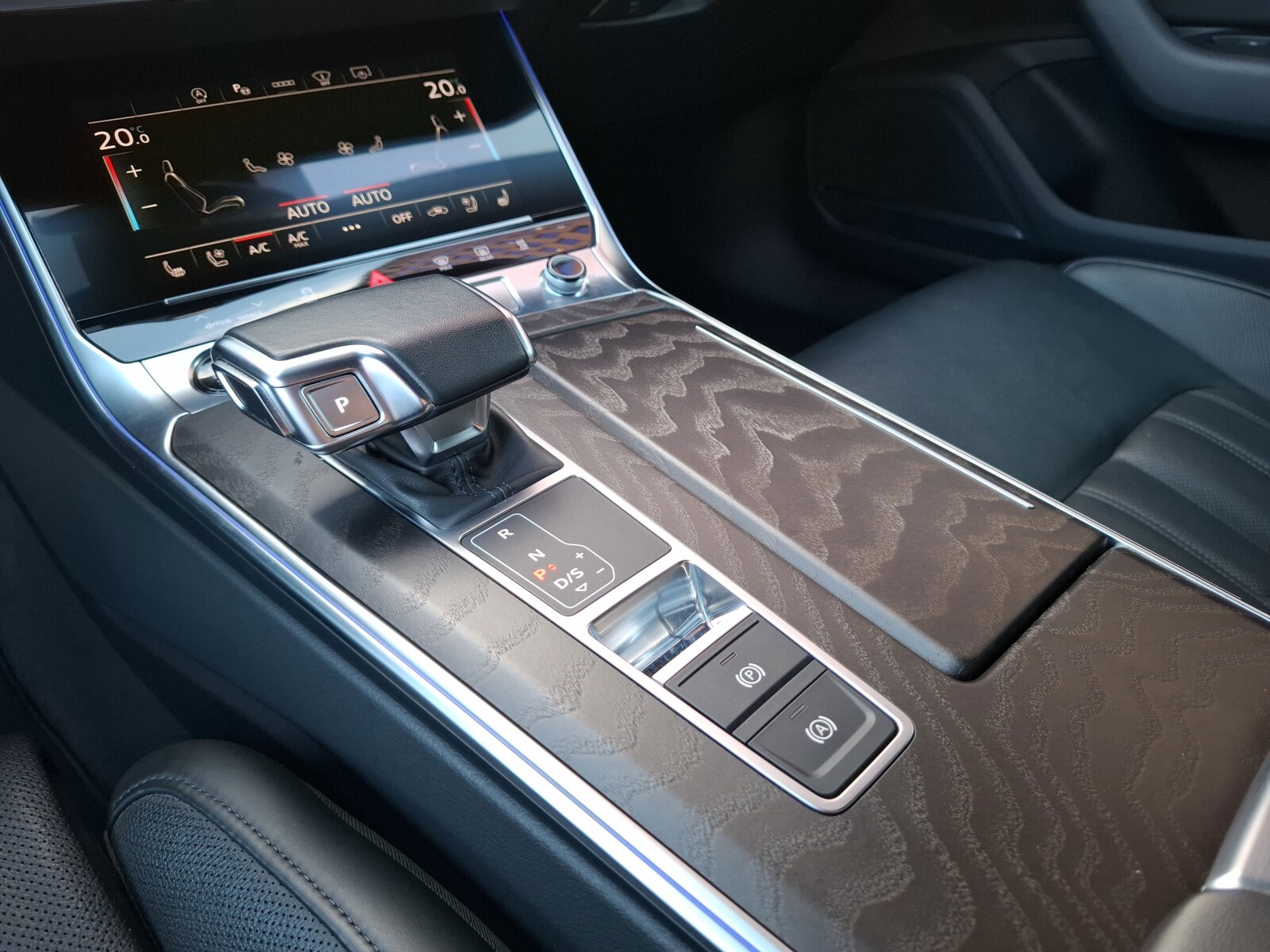 Audi A6 Avant - zdjęcie 14