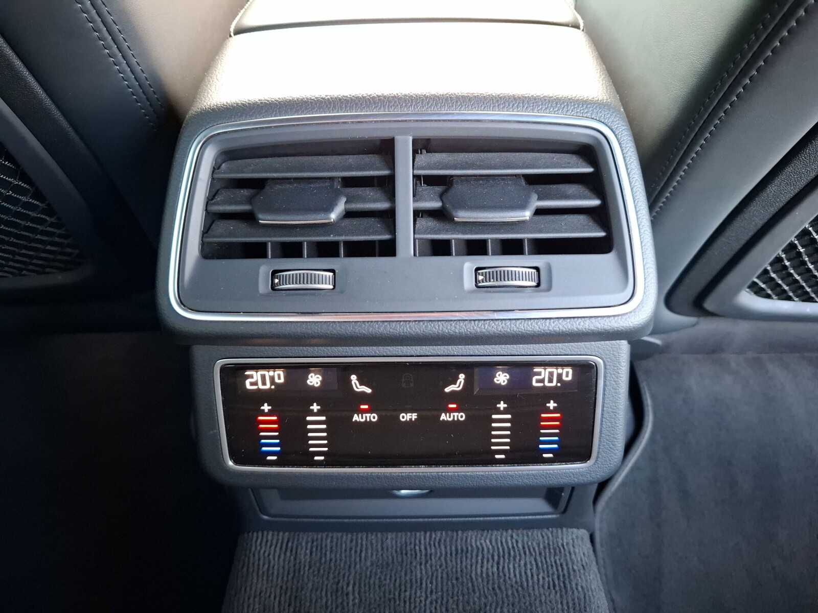 Audi A6 Avant - zdjęcie 19