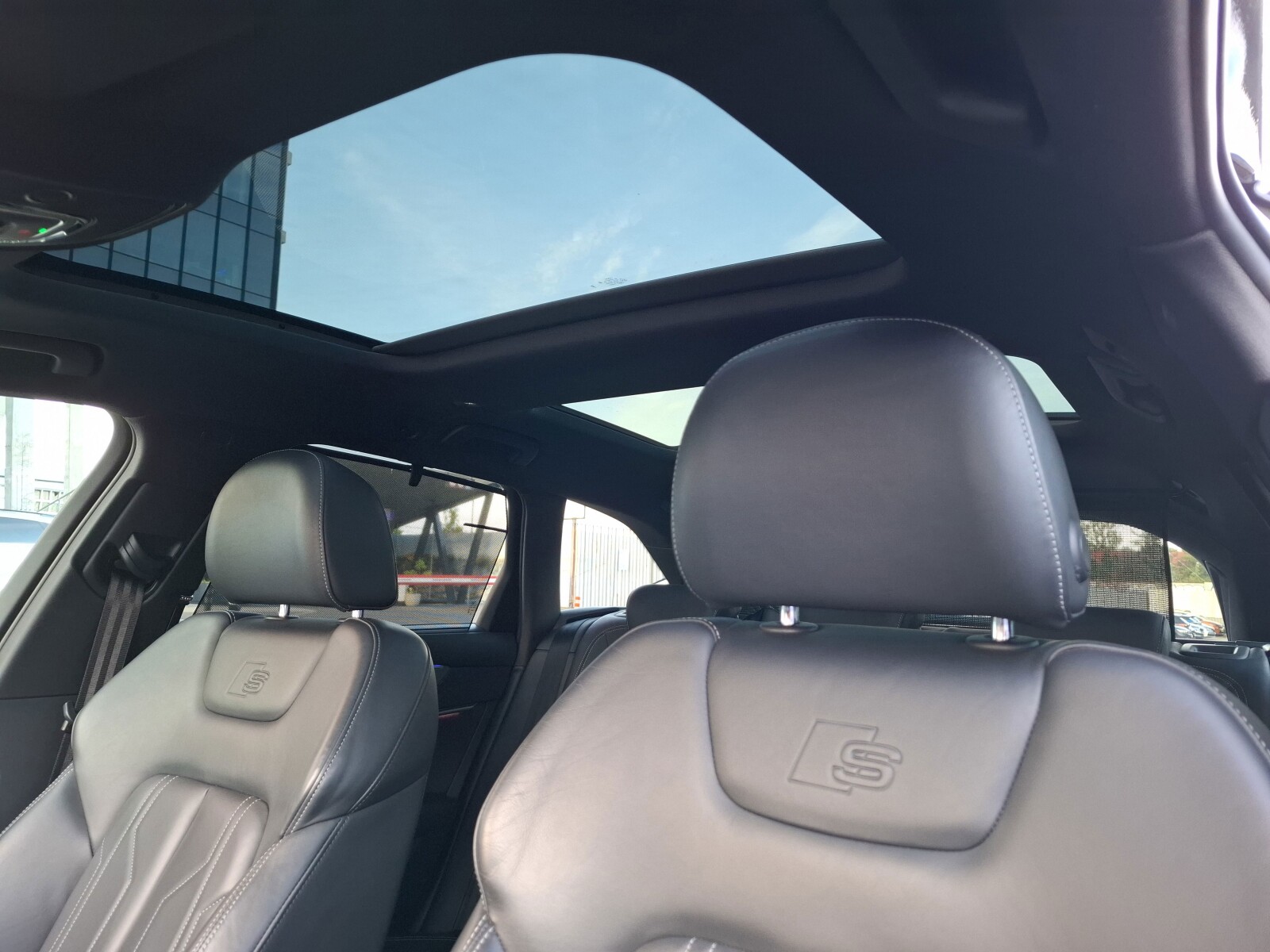 Audi A6 Avant - zdjęcie 32