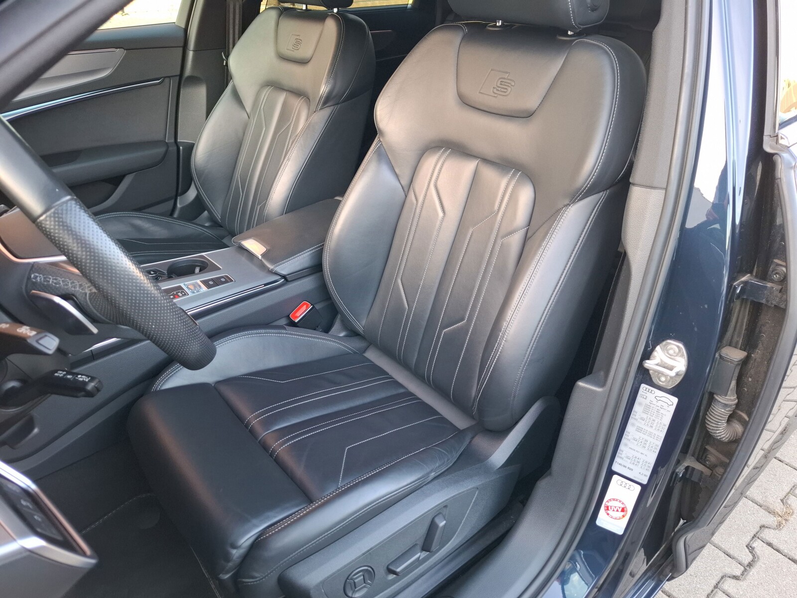 Audi A6 Avant - zdjęcie 12