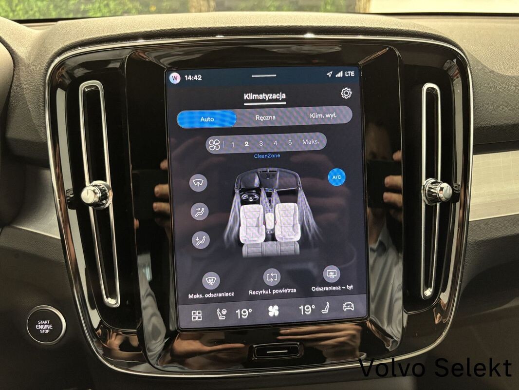 Volvo XC 40 - zdjęcie 15
