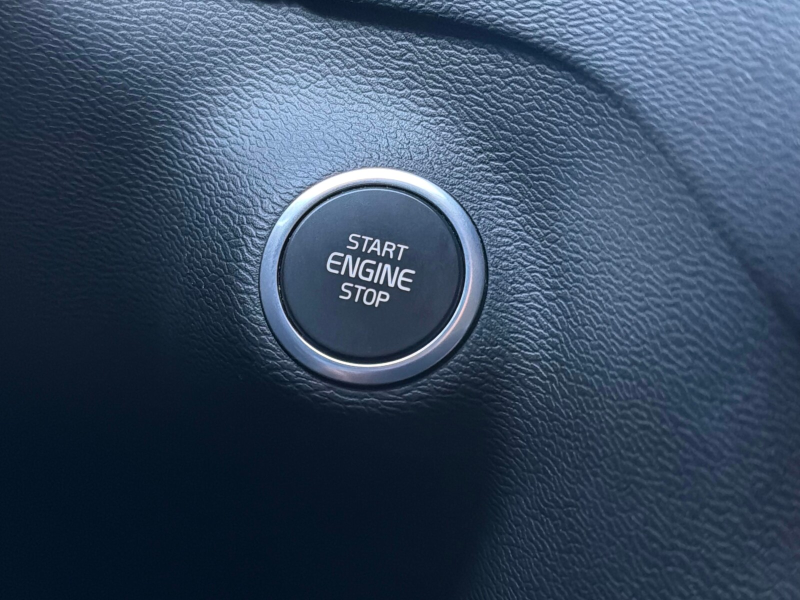 Volvo XC 40 - zdjęcie 22