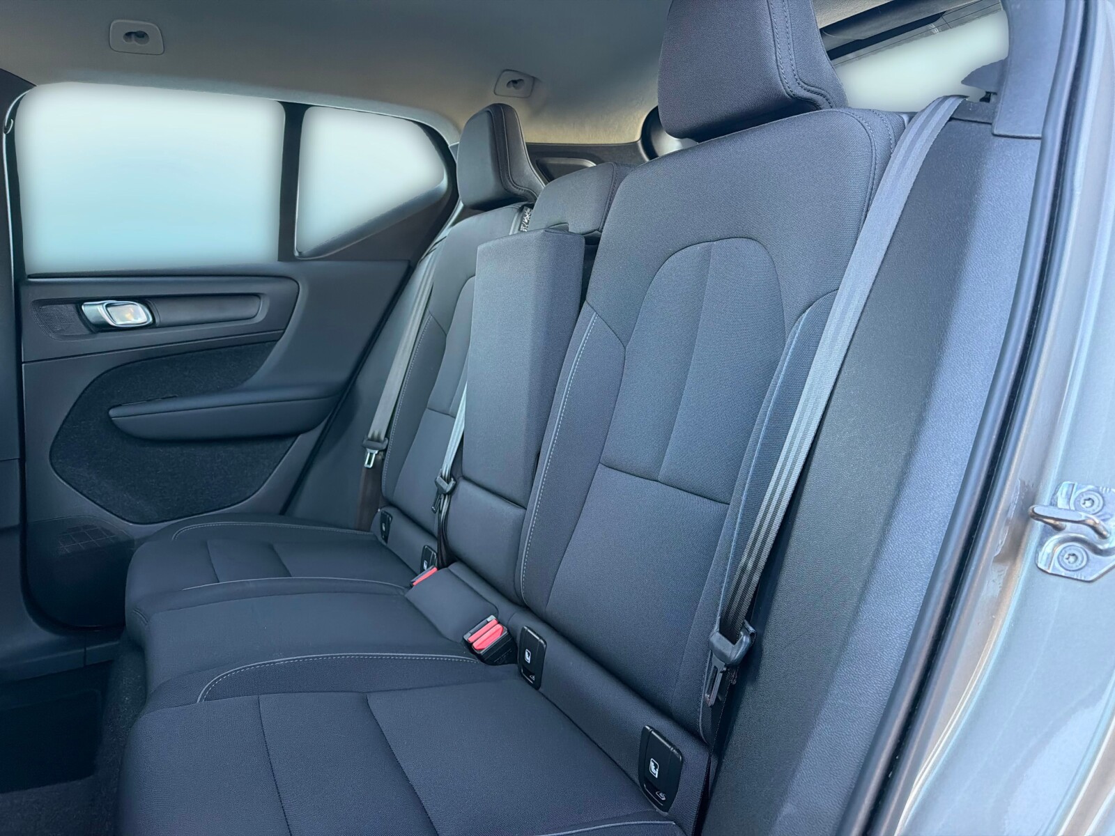 Volvo XC 40 - zdjęcie 12