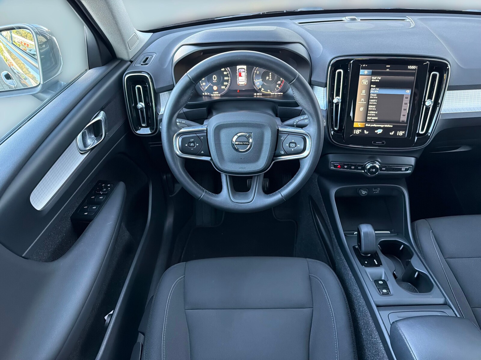 Volvo XC 40 - zdjęcie 17