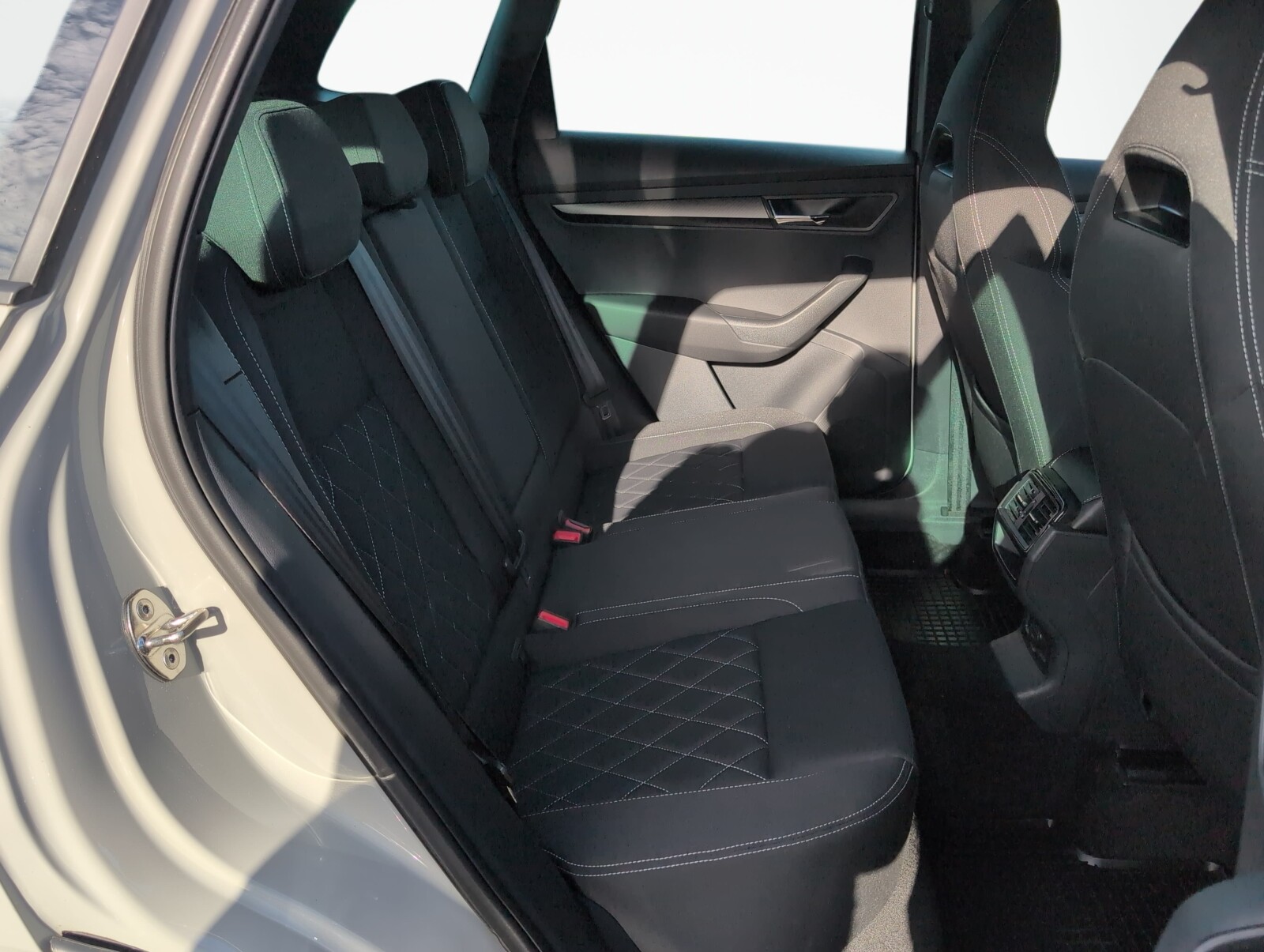 Škoda Karoq - zdjęcie 12