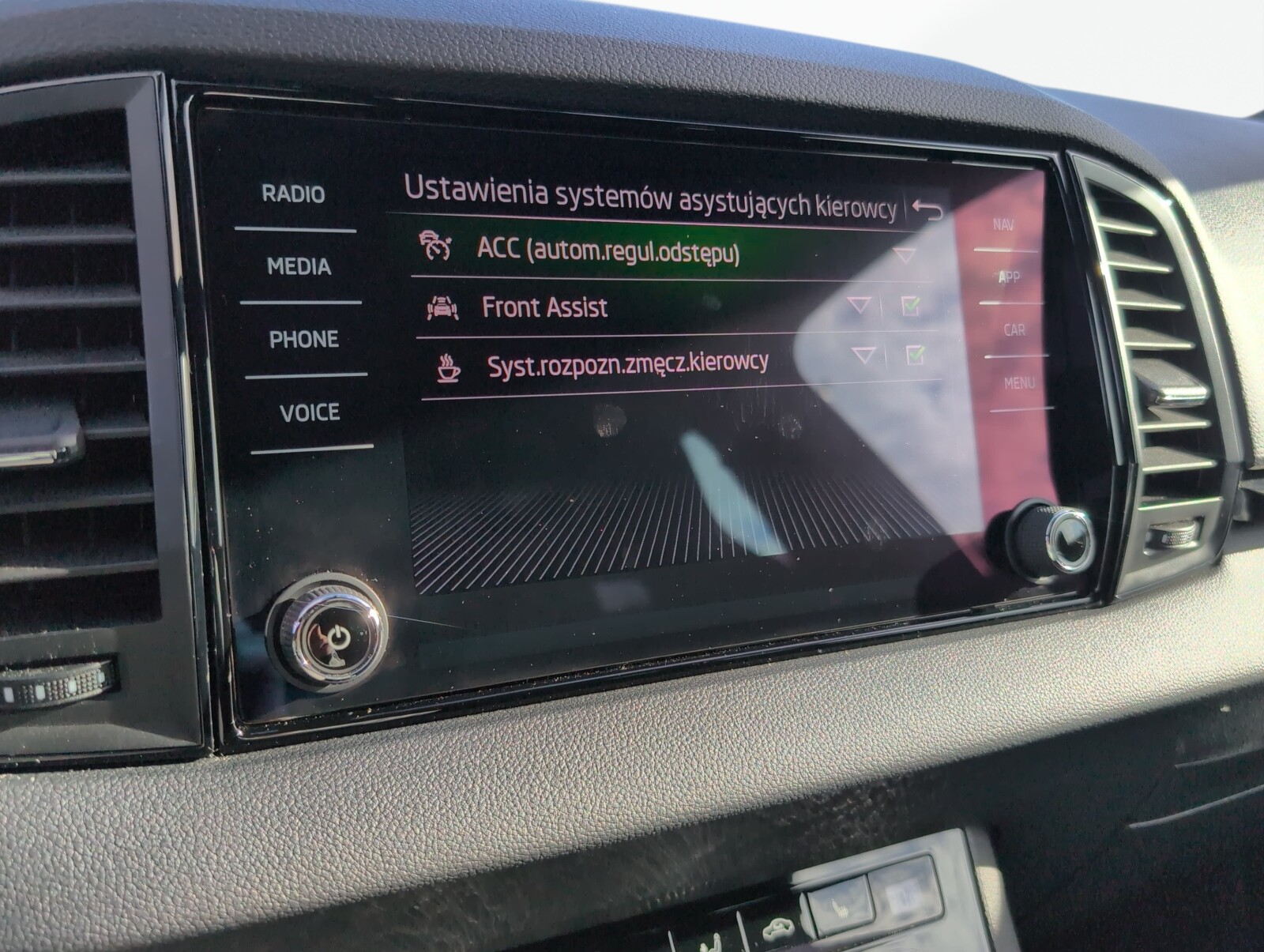 Škoda Karoq - zdjęcie 28