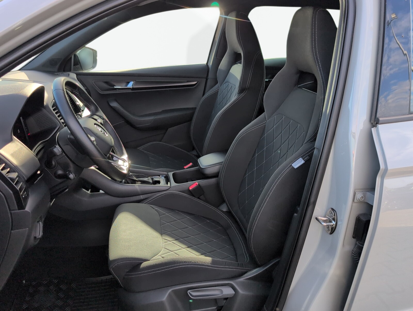 Škoda Karoq - zdjęcie 17