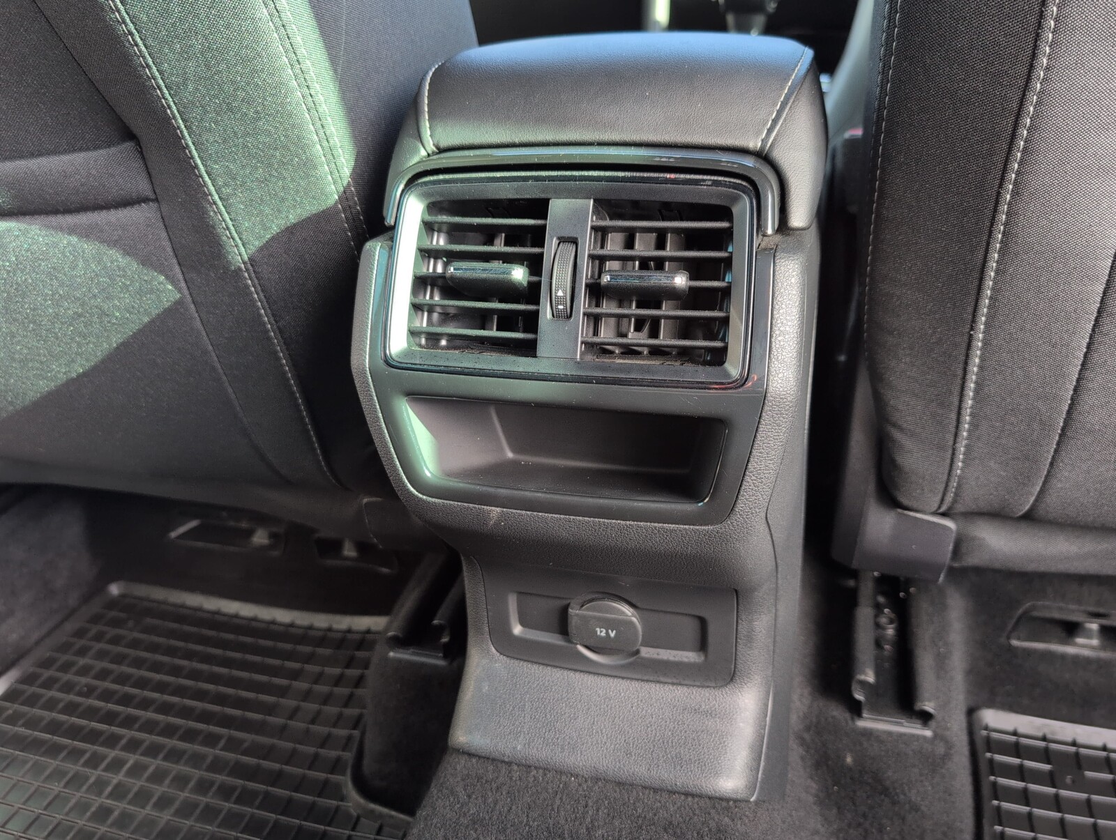 Škoda Karoq - zdjęcie 13