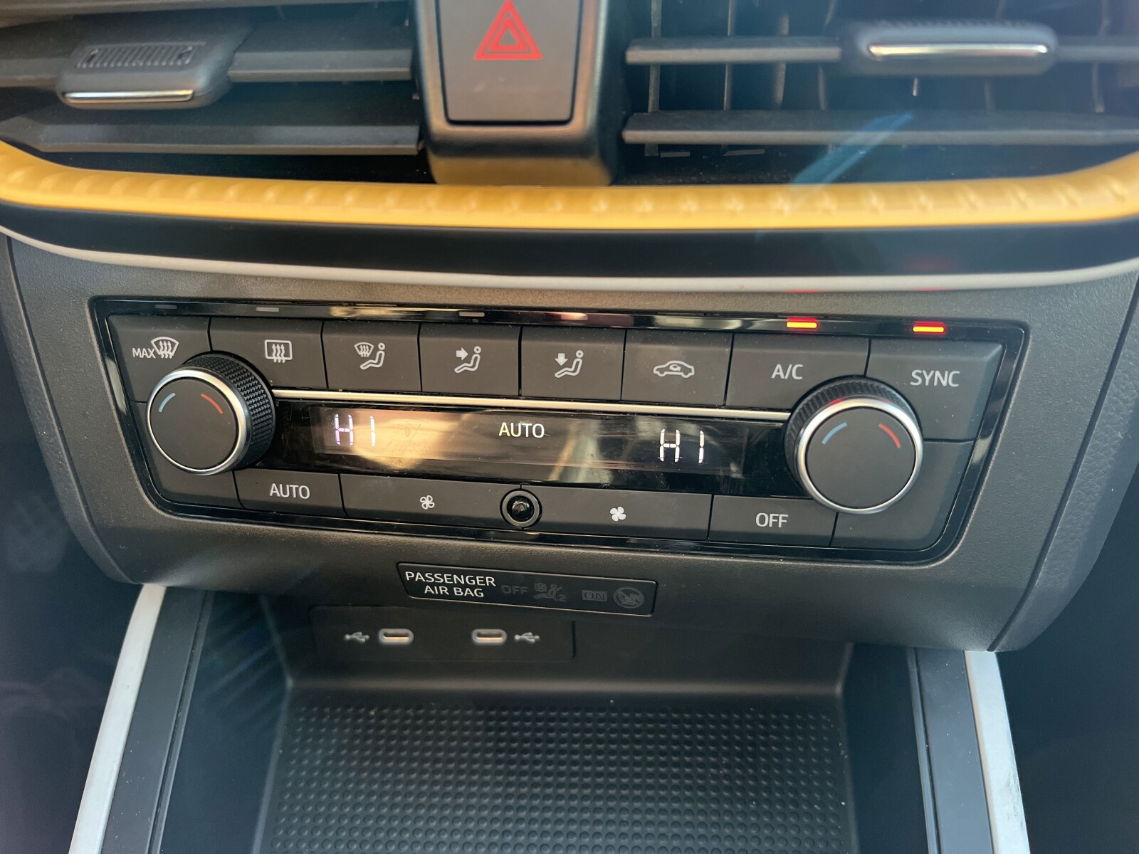 Seat Arona - zdjęcie 22