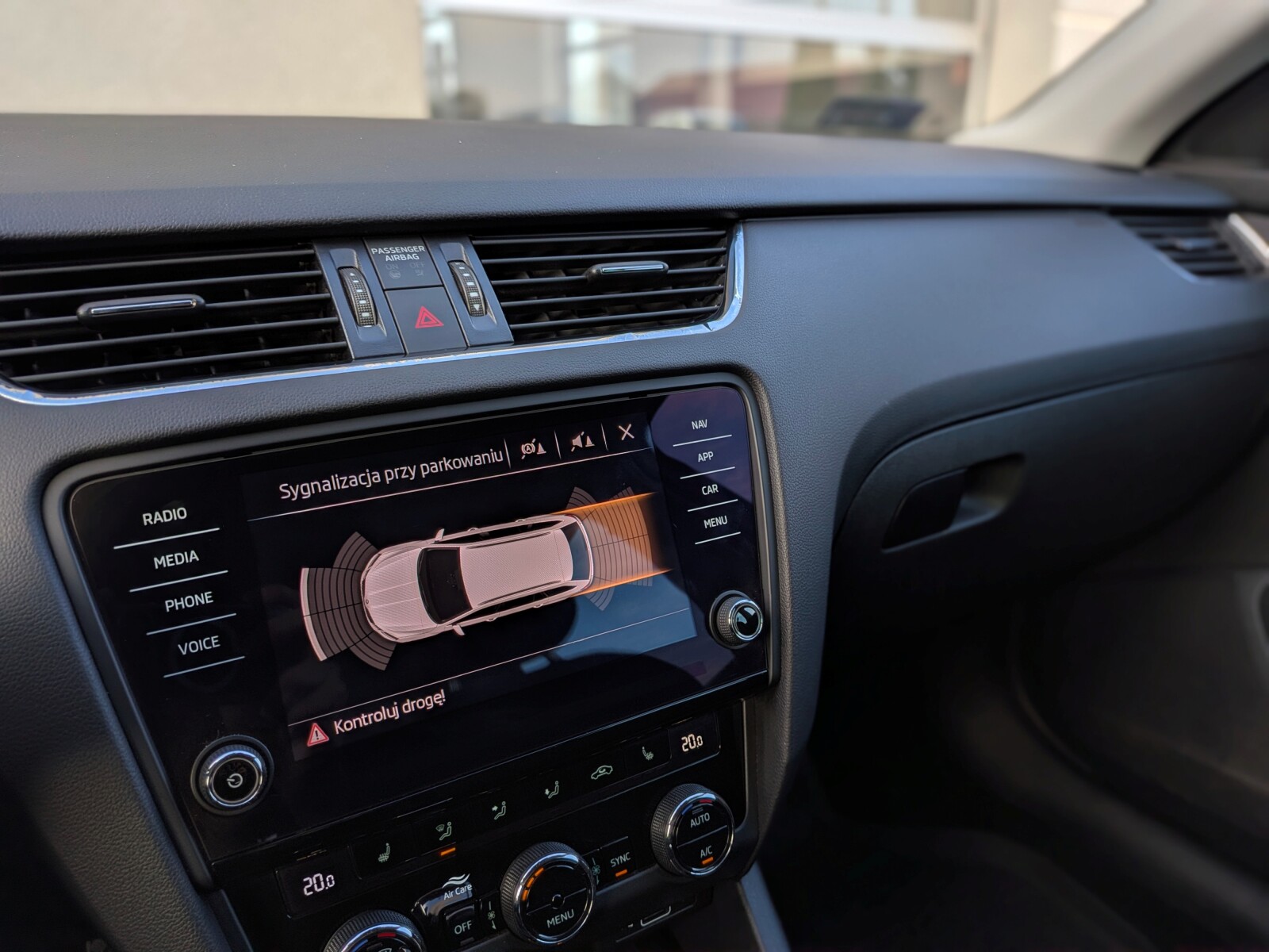 Škoda Octavia Combi - zdjęcie 21