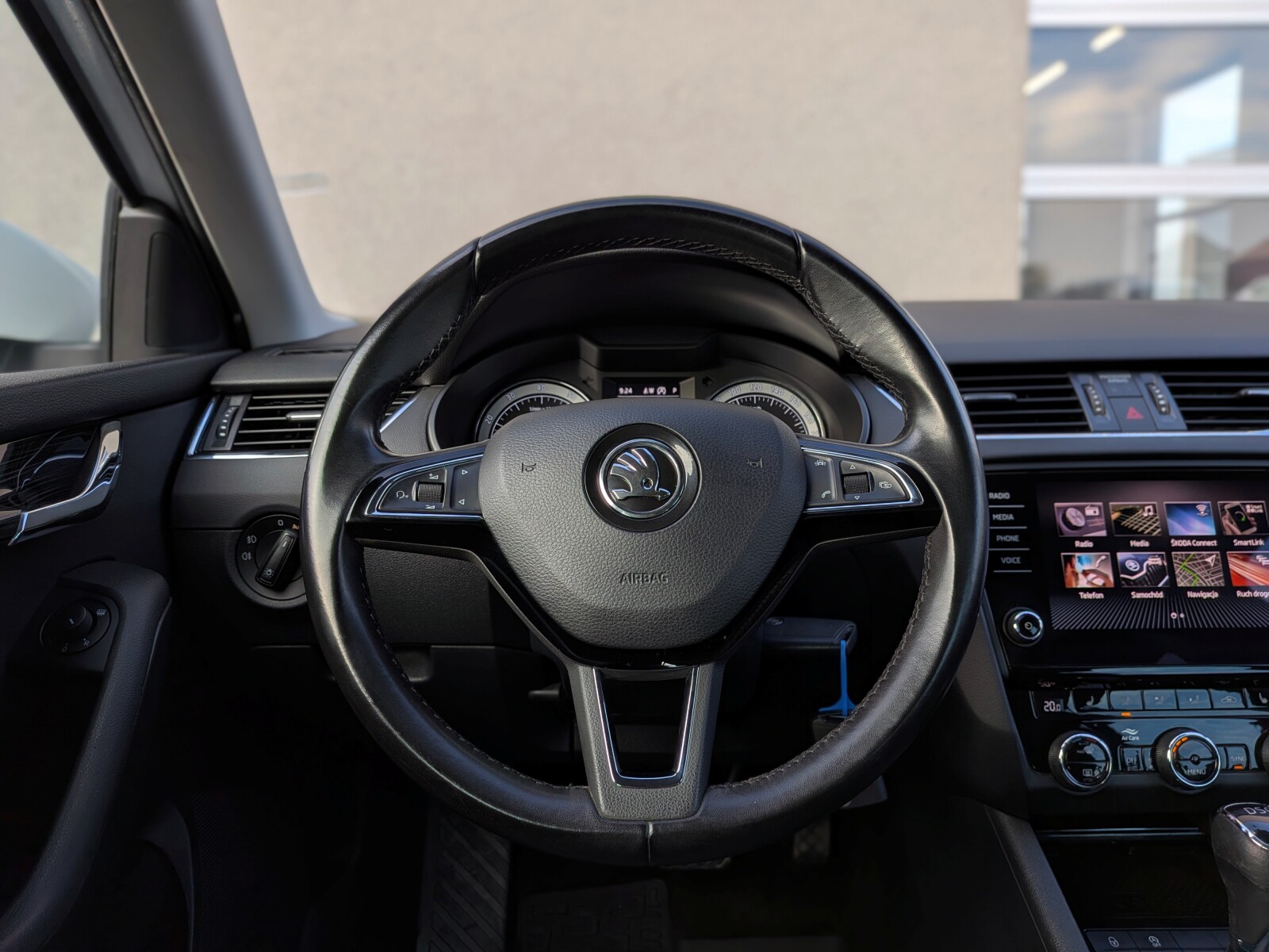 Škoda Octavia Combi - zdjęcie 15