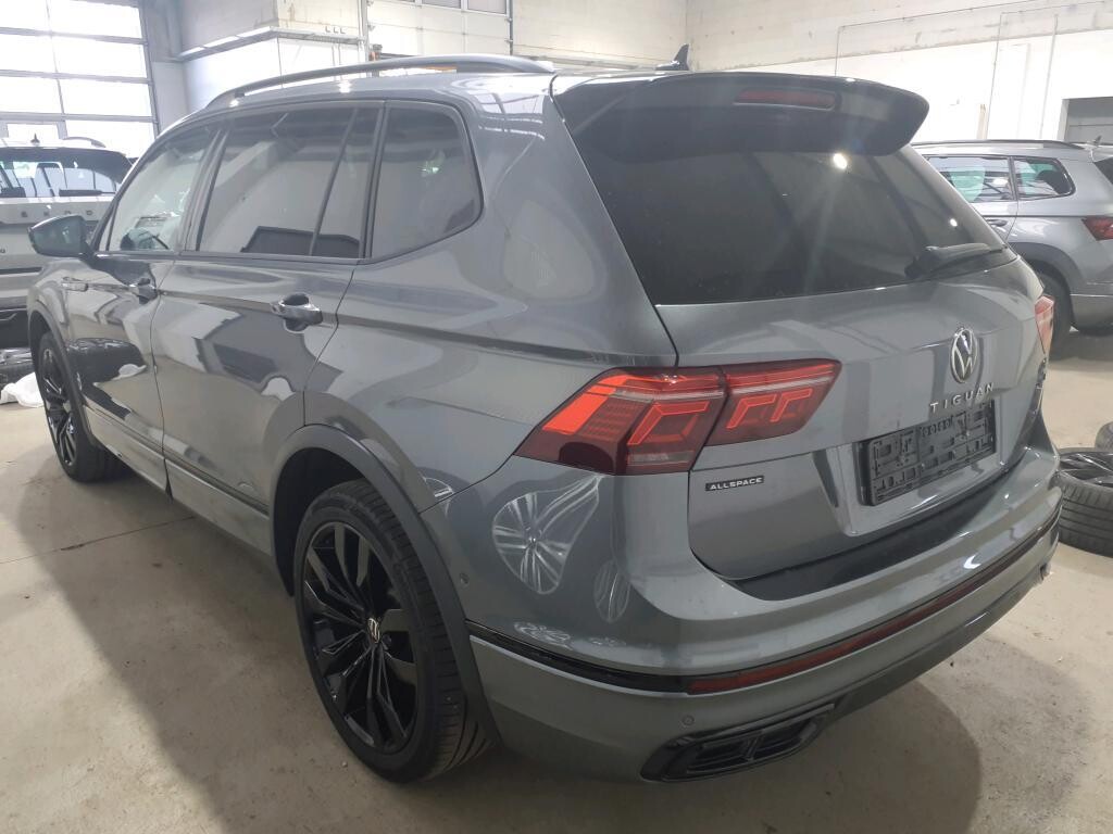 Volkswagen Tiguan Allspace - zdjęcie 3