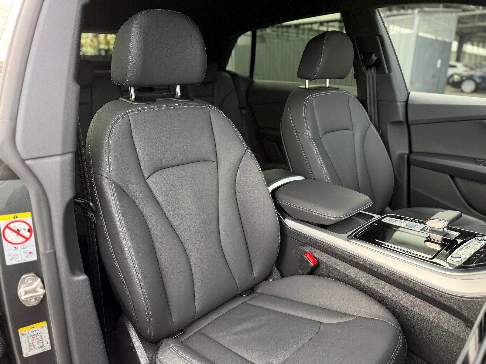 Audi Q8 - zdjęcie 23