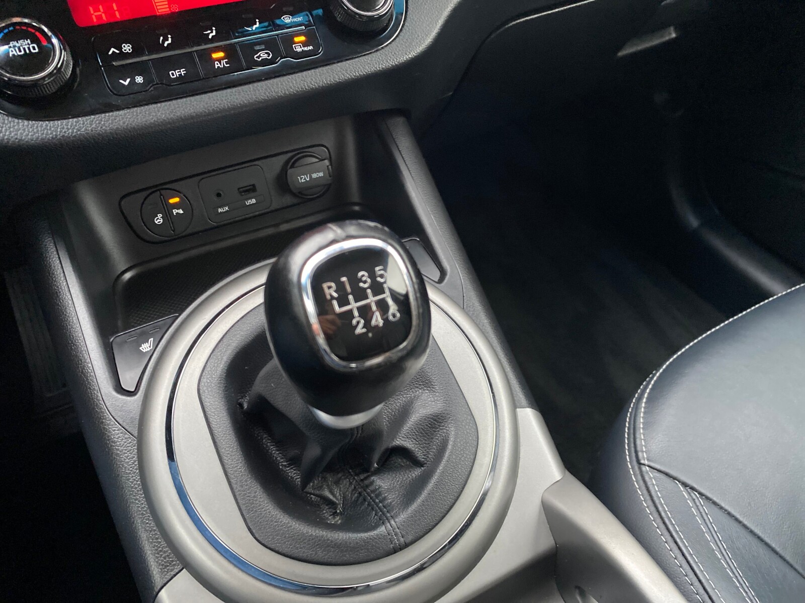 Kia Sportage - zdjęcie 26
