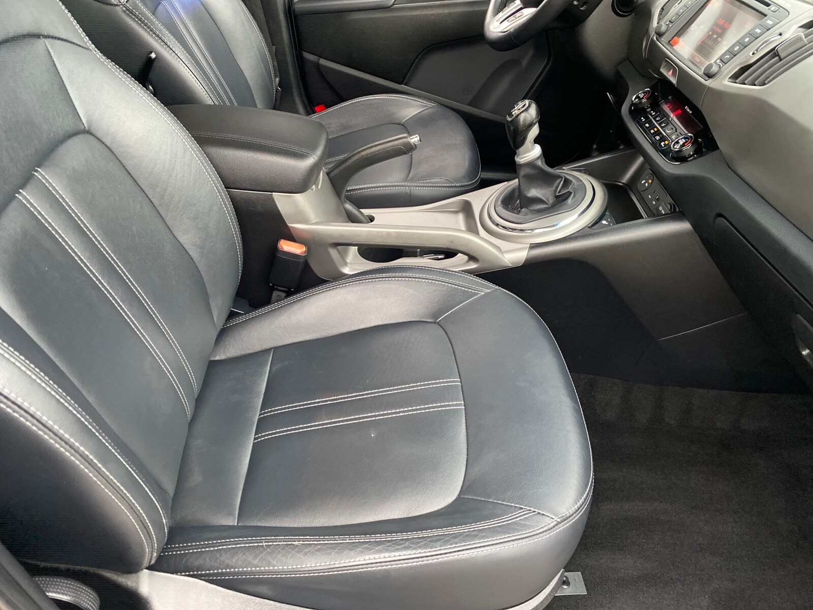 Kia Sportage - zdjęcie 15