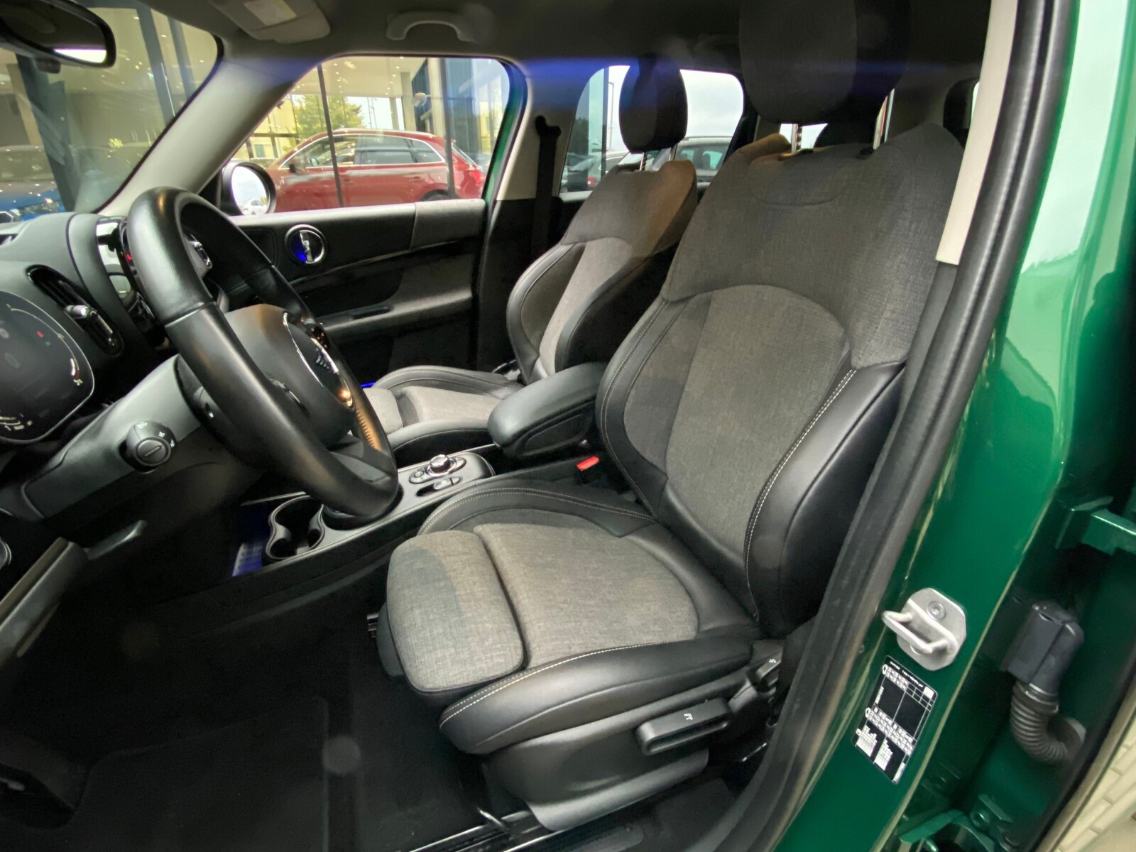 MINI Countryman - zdjęcie 9