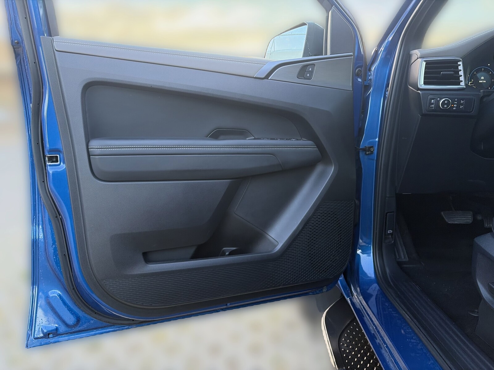 Volkswagen Amarok - zdjęcie 10