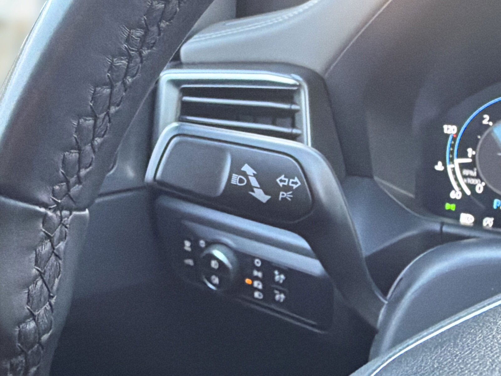 Volkswagen Amarok - zdjęcie 38