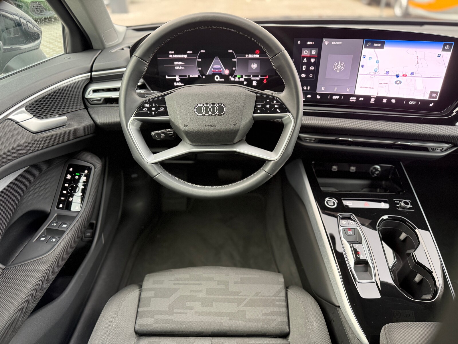 Audi A6 Avant - zdjęcie 18
