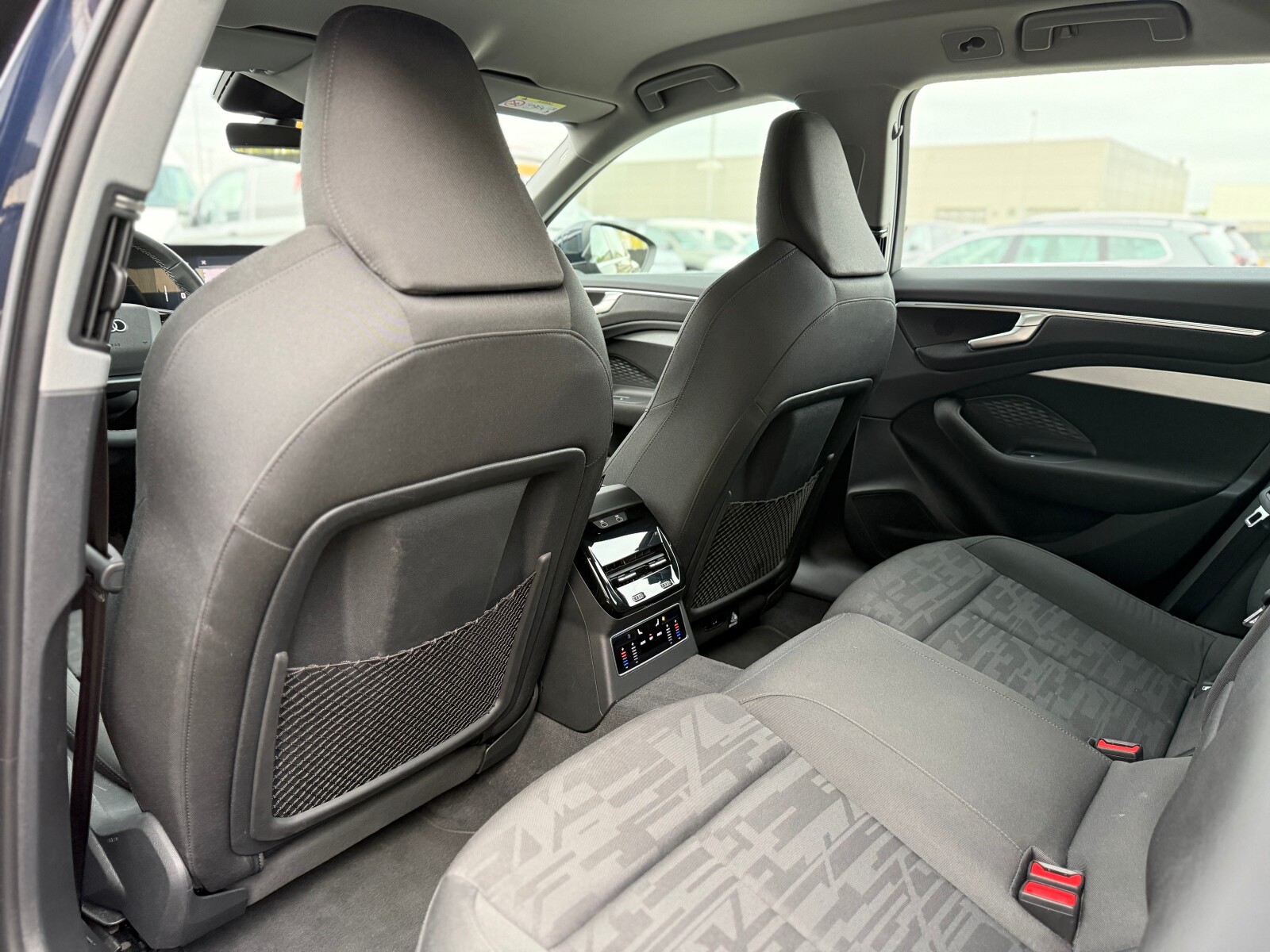 Audi A6 Avant - zdjęcie 12