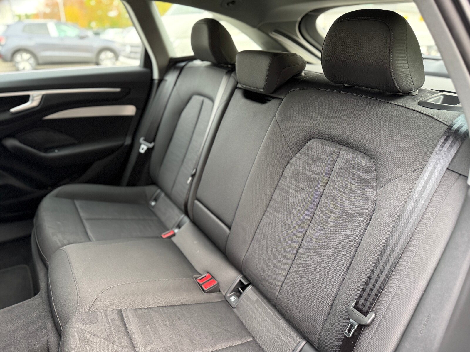 Audi A6 Avant - zdjęcie 13