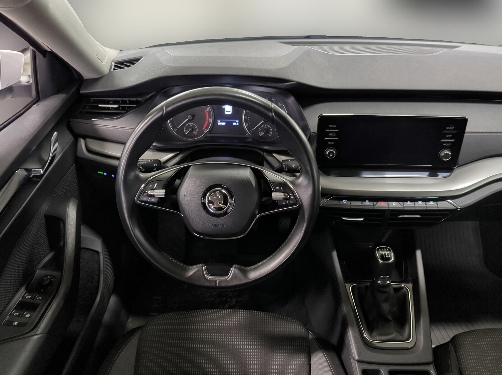 Škoda Octavia Combi - zdjęcie 4