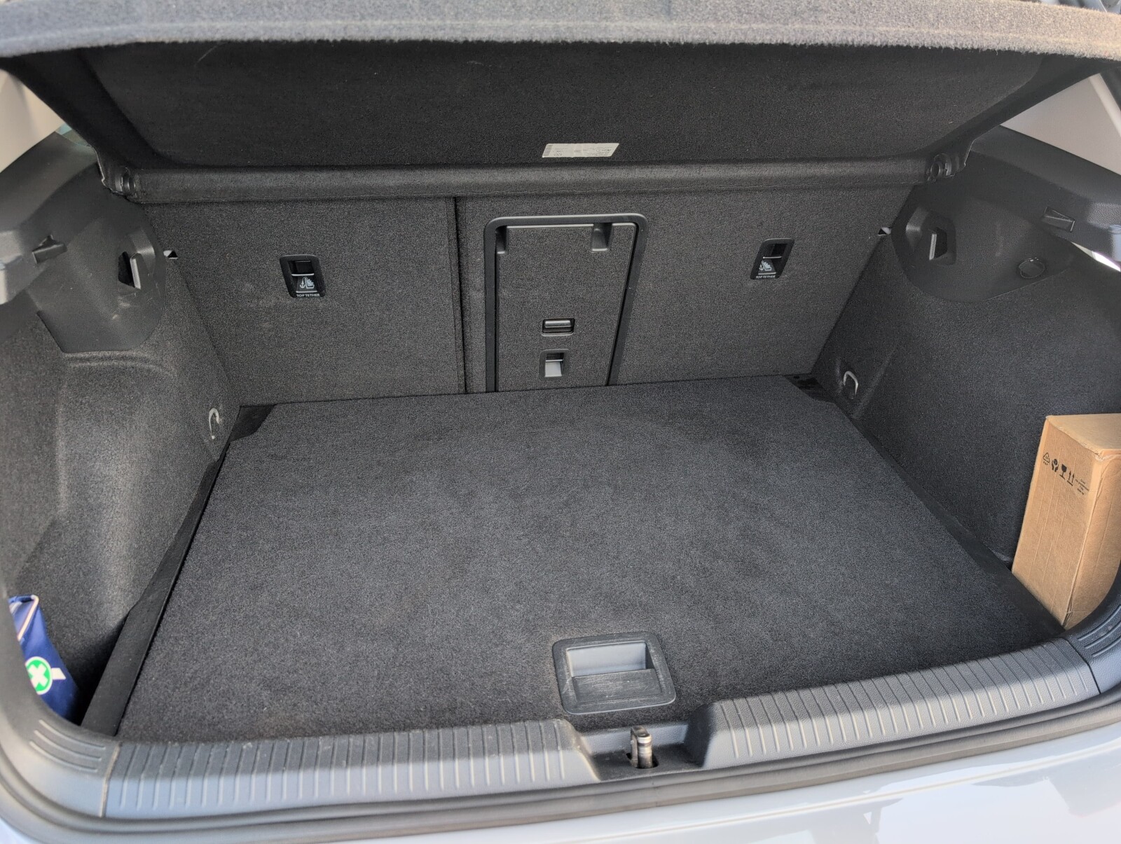 Volkswagen Golf - zdjęcie 9