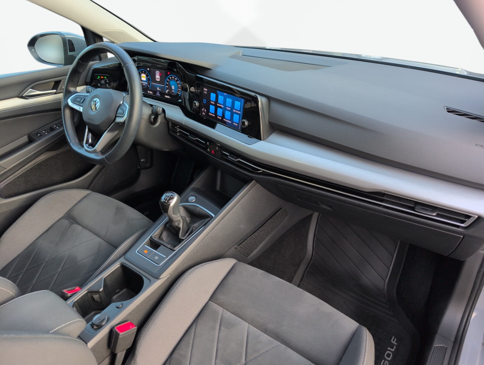 Volkswagen Golf - zdjęcie 15