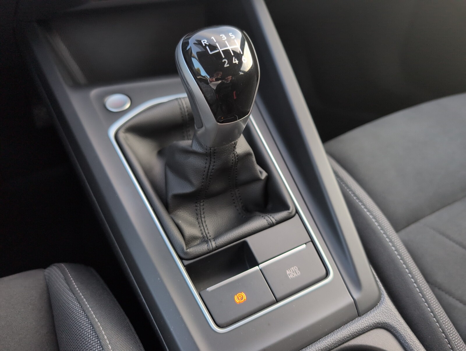 Volkswagen Golf - zdjęcie 33