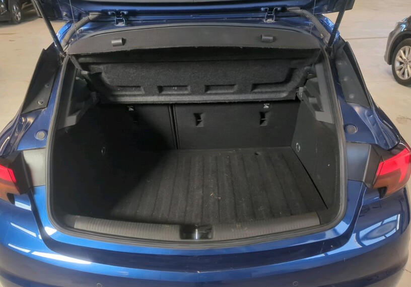 Opel Astra - zdjęcie 9