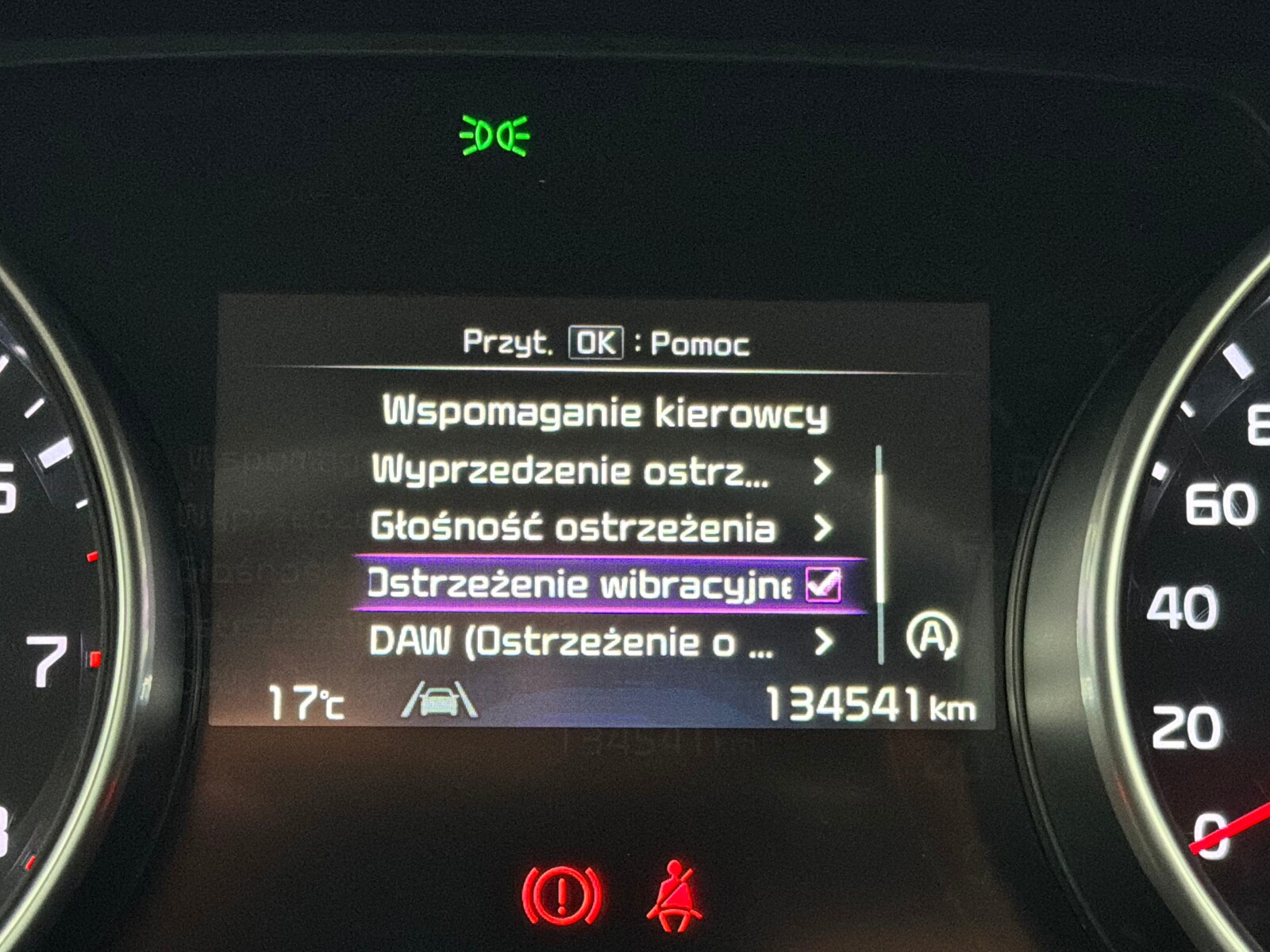 Kia Ceed - zdjęcie 28