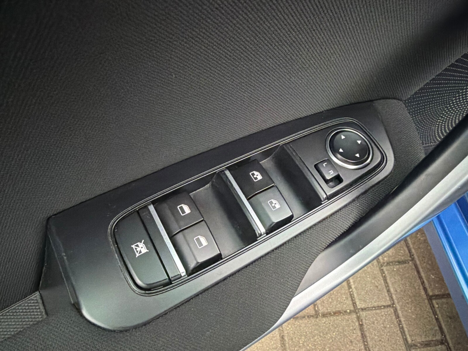 Kia Ceed - zdjęcie 11