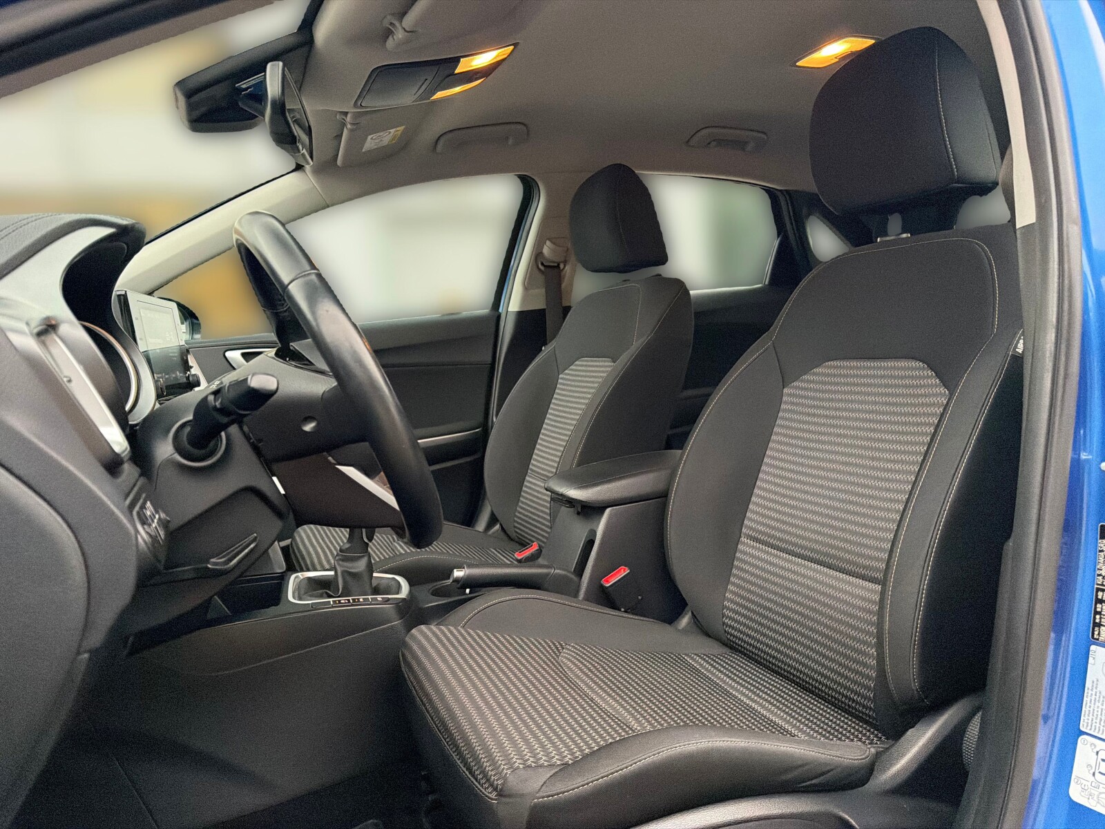 Kia Ceed - zdjęcie 10