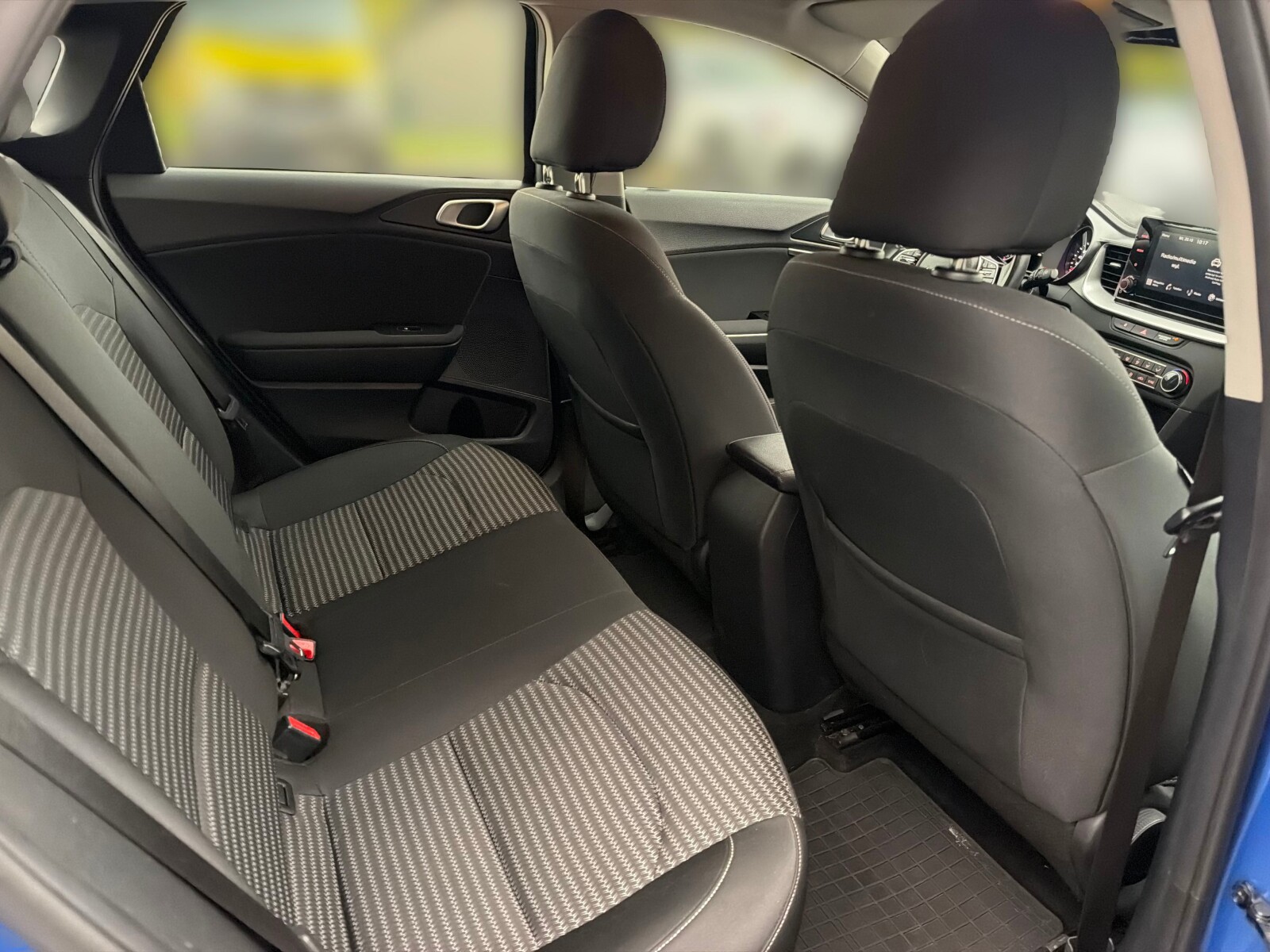 Kia Ceed - zdjęcie 14