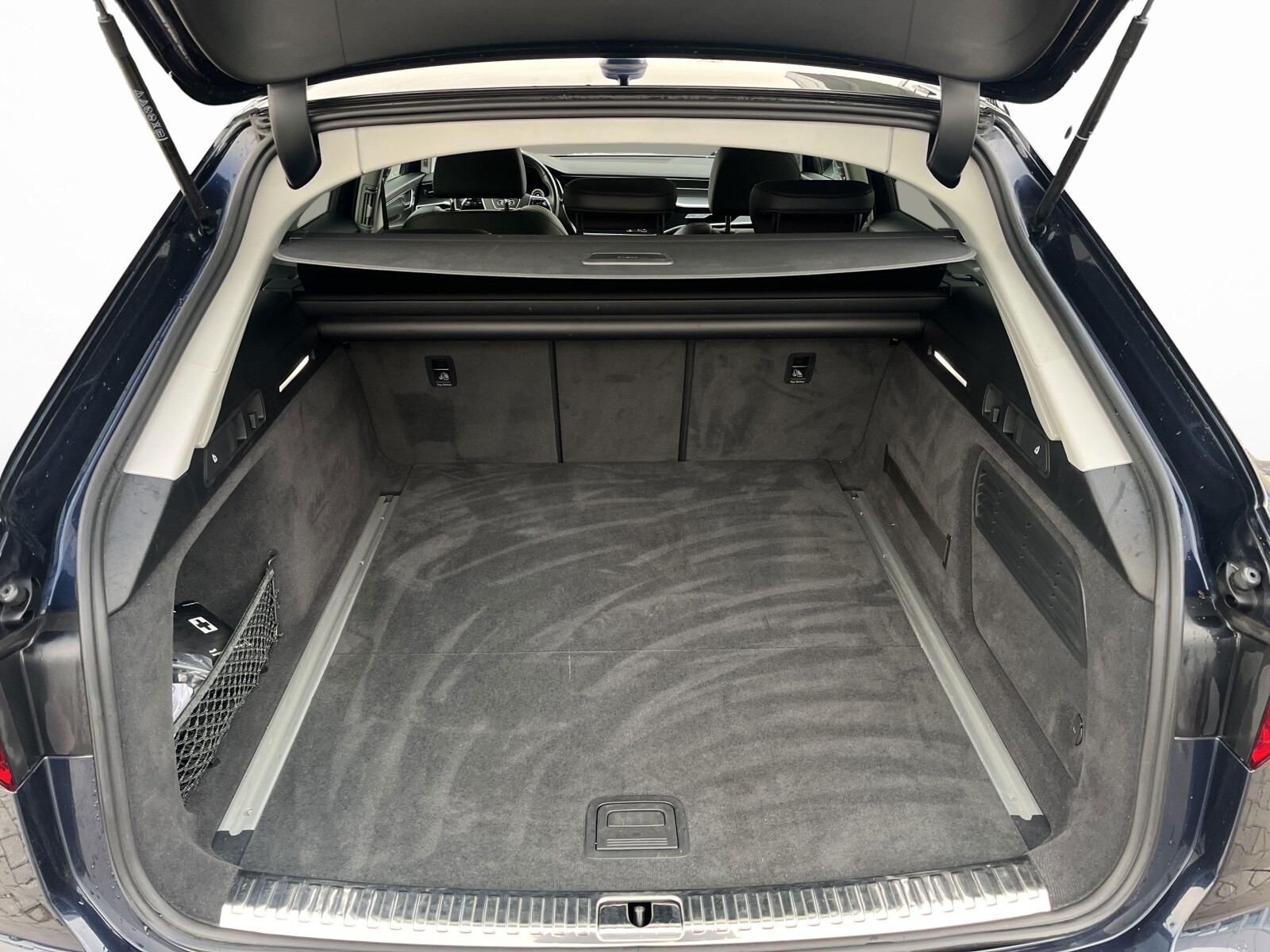 Audi A6 Avant - zdjęcie 17