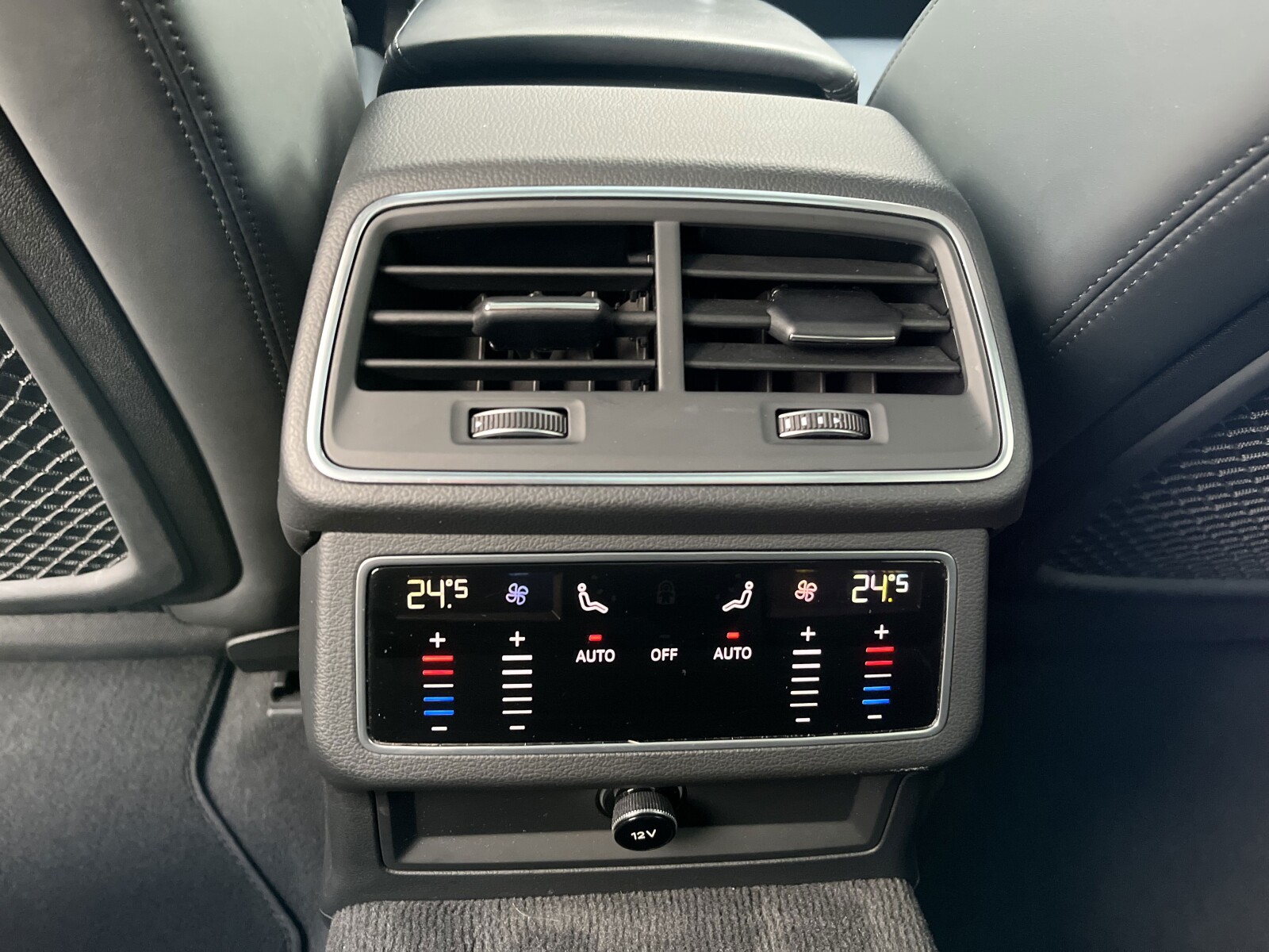 Audi A6 Avant - zdjęcie 15