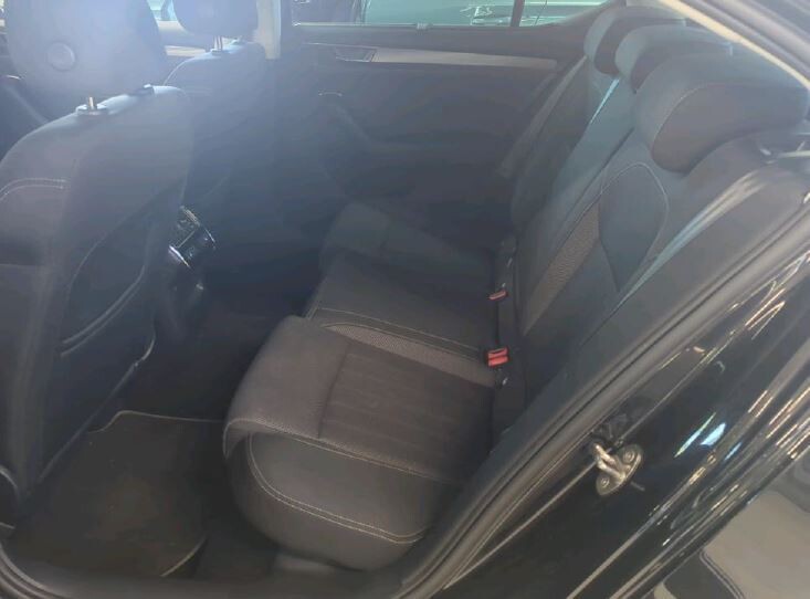 Škoda Superb - zdjęcie 7