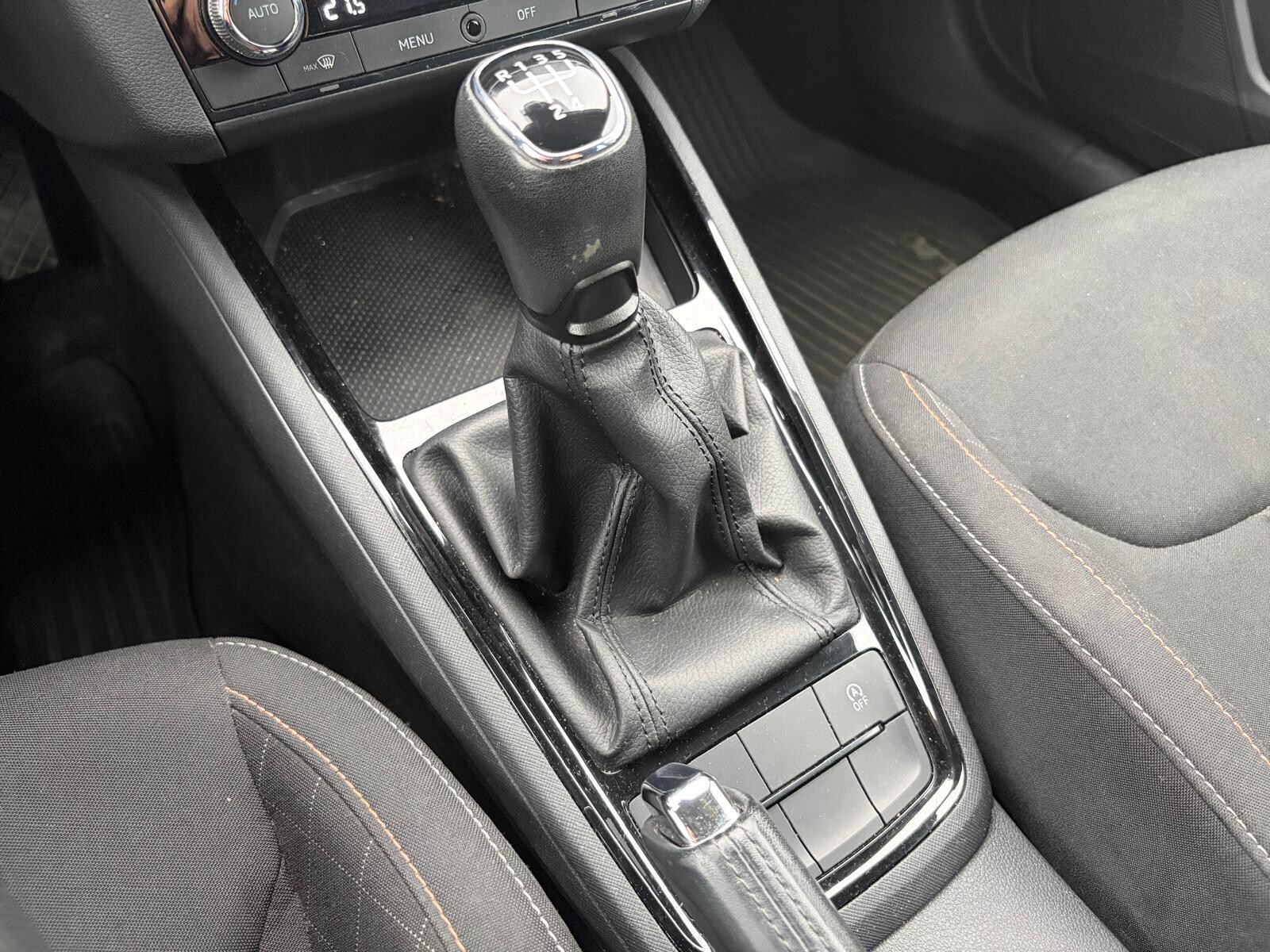 Škoda Scala - zdjęcie 9