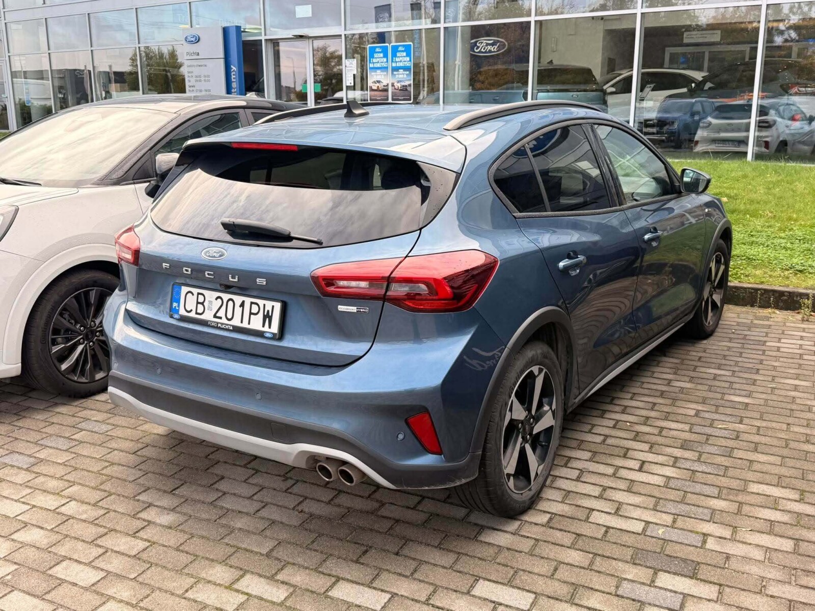 Ford Focus - zdjęcie 2
