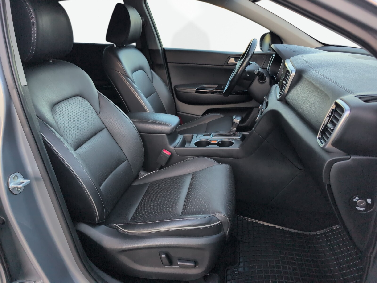 Kia Sportage - zdjęcie 15