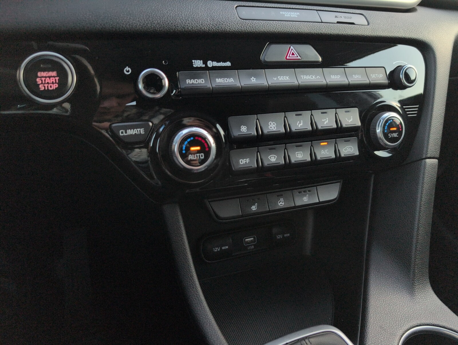 Kia Sportage - zdjęcie 34