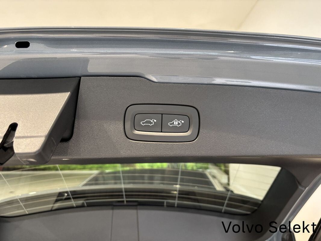 Volvo V60 Cross Country - zdjęcie 22
