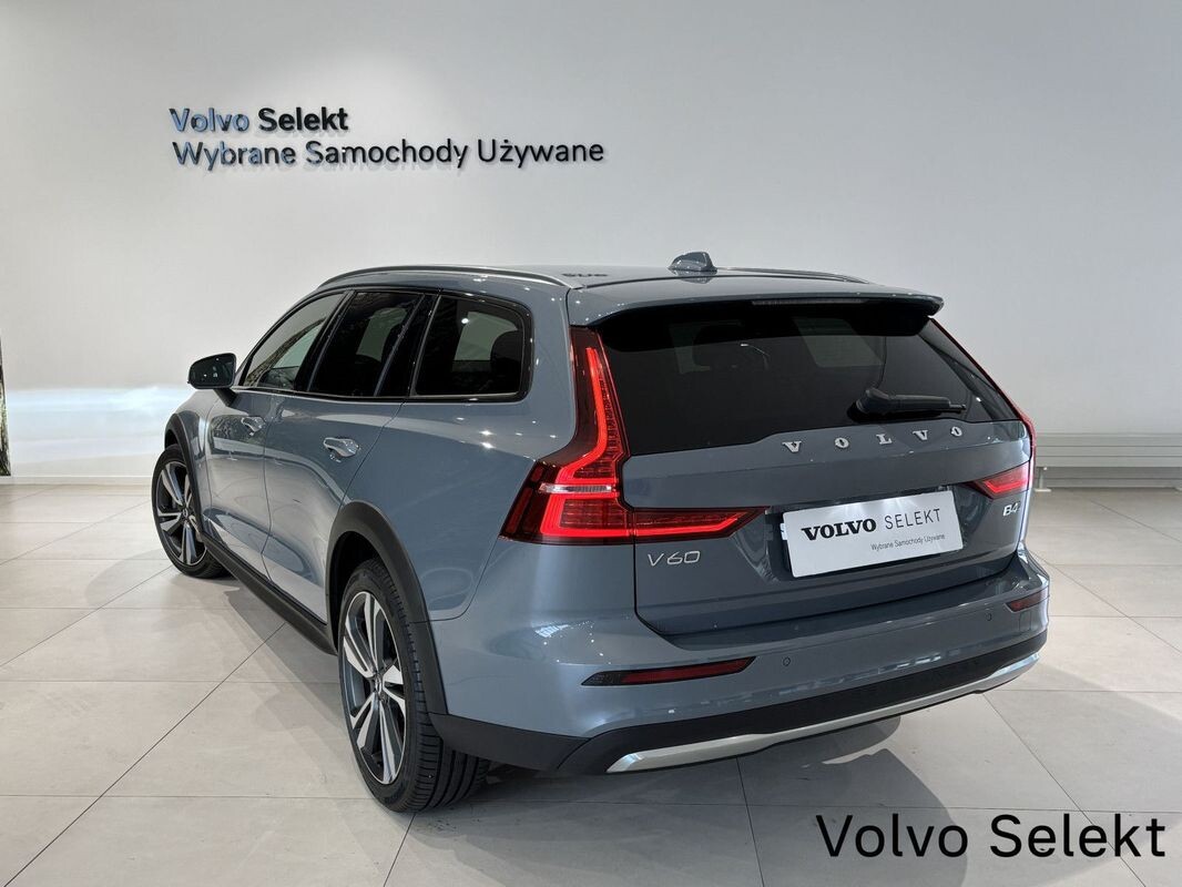 Volvo V60 Cross Country - zdjęcie 25