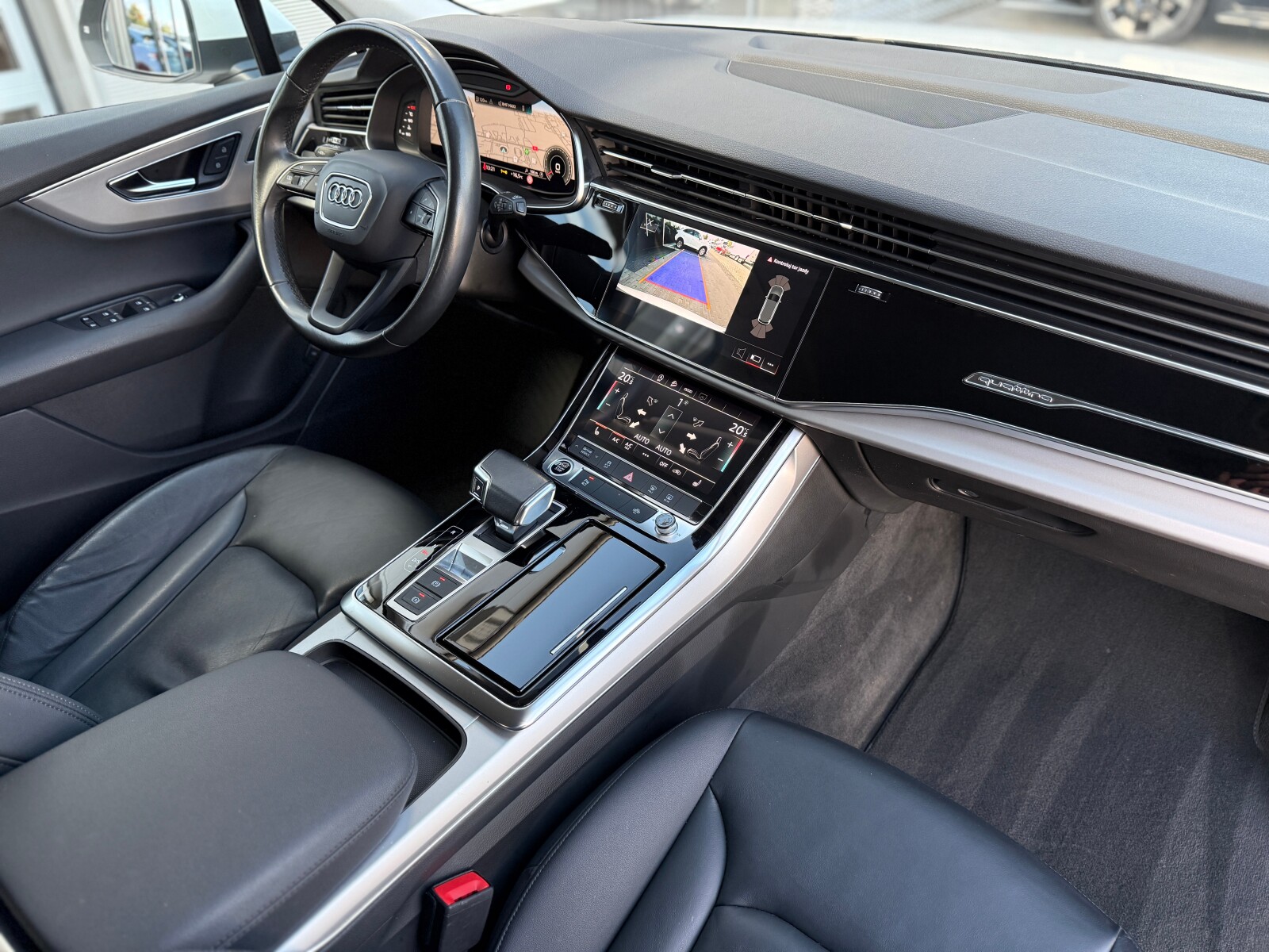 Audi Q7 - zdjęcie 23