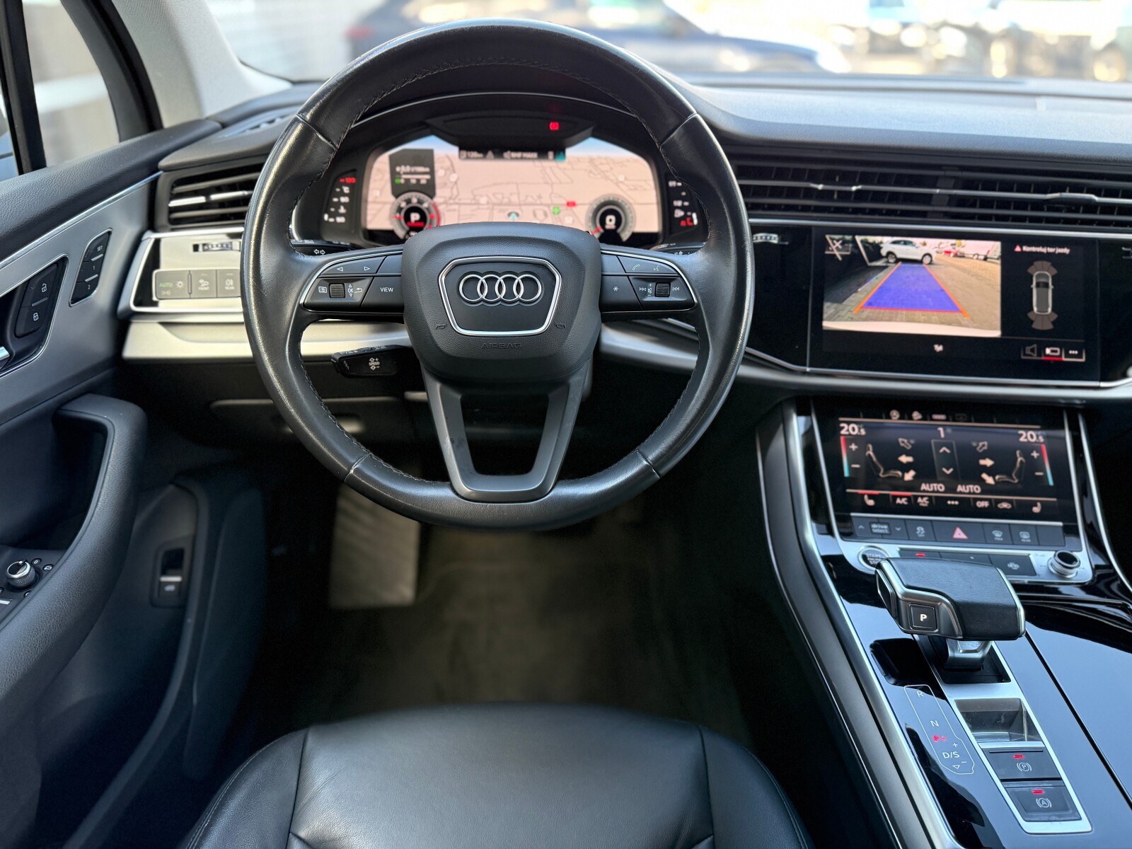 Audi Q7 - zdjęcie 17