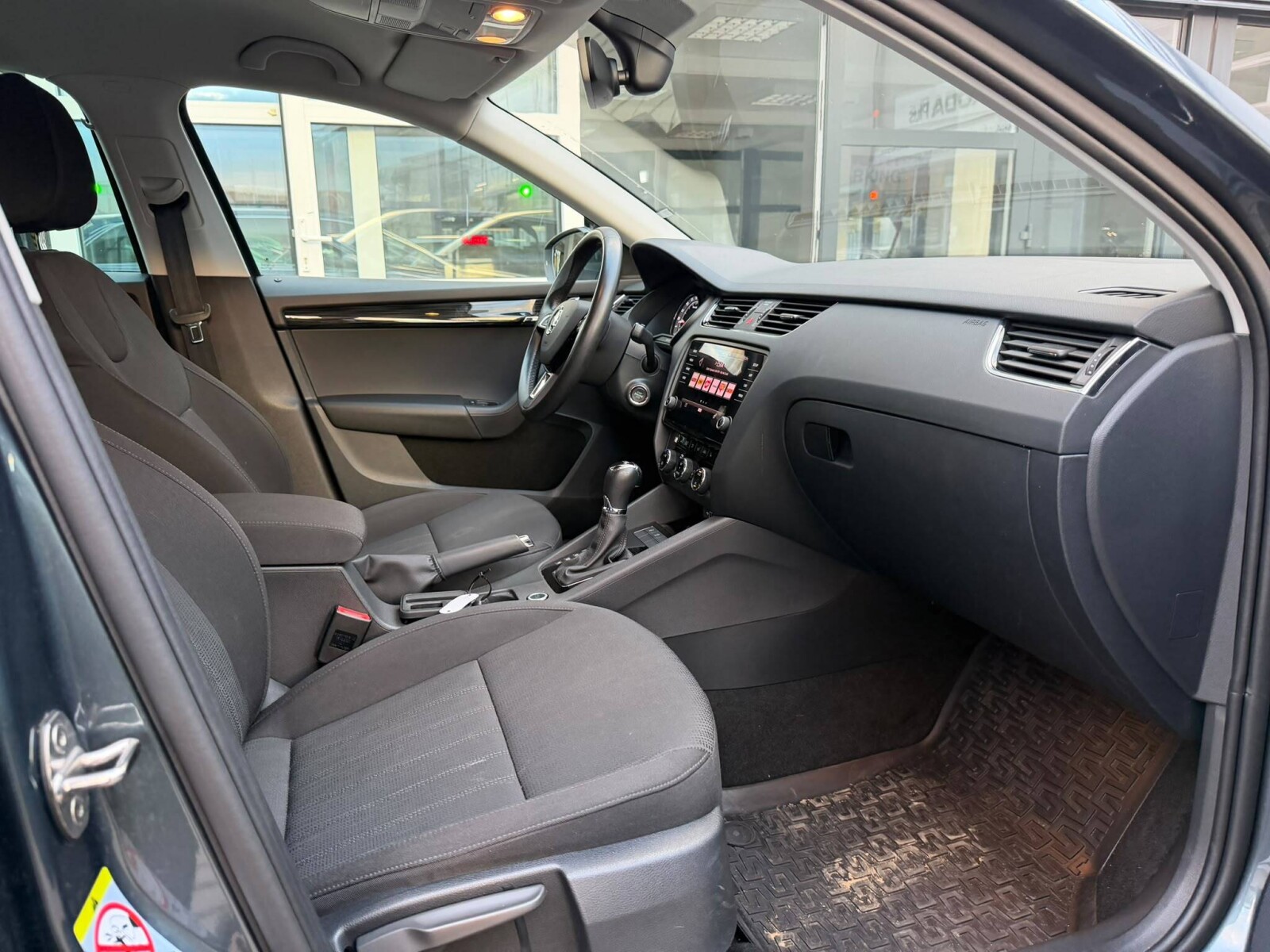 Škoda Octavia - zdjęcie 13