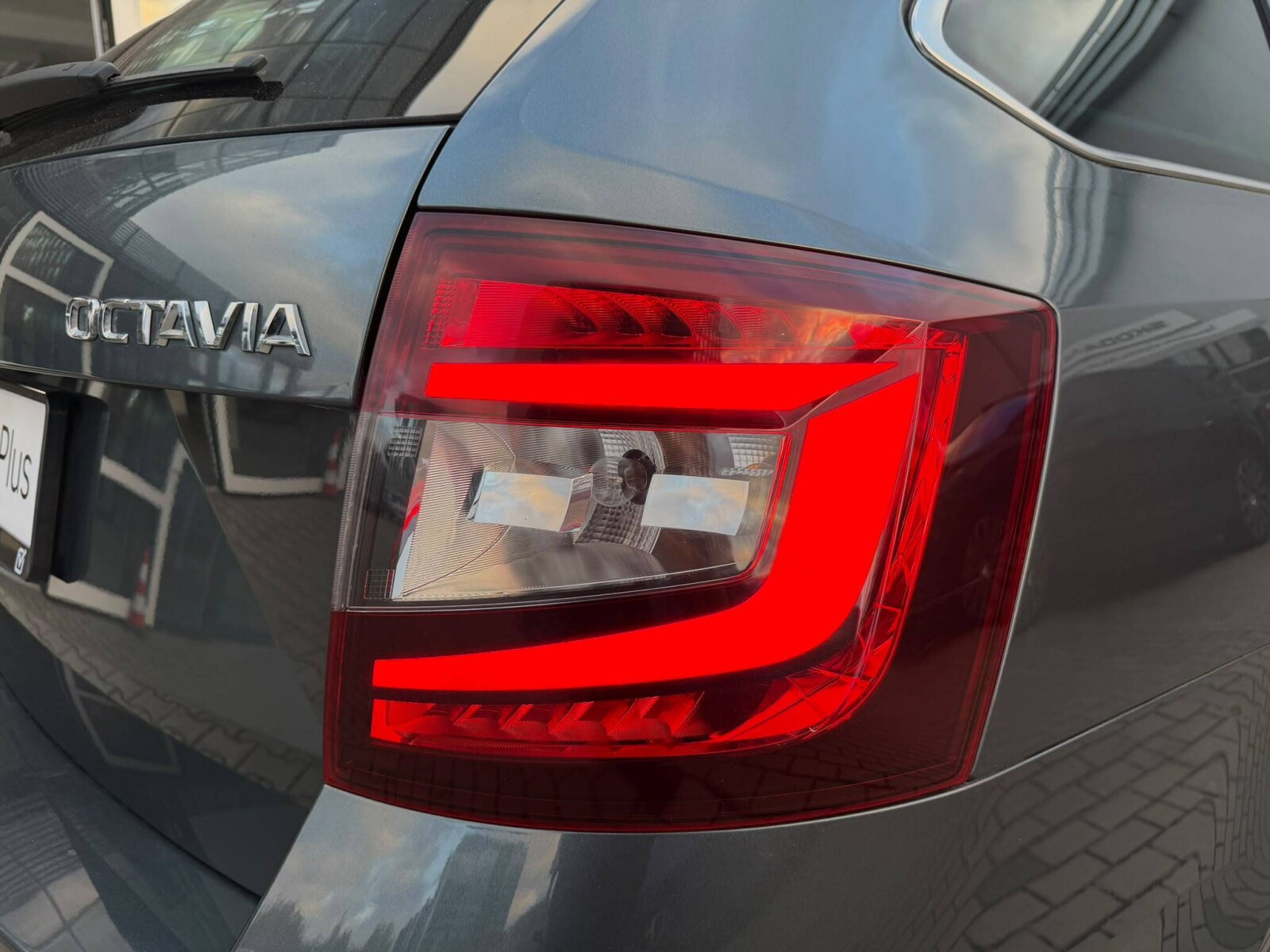 Škoda Octavia - zdjęcie 14