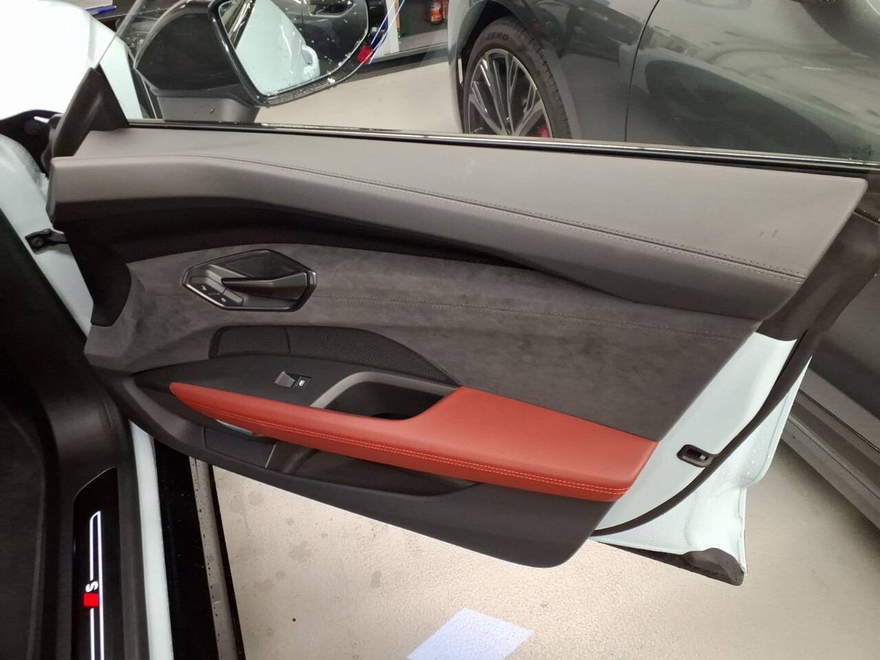 Audi S e-tron GT - zdjęcie 18